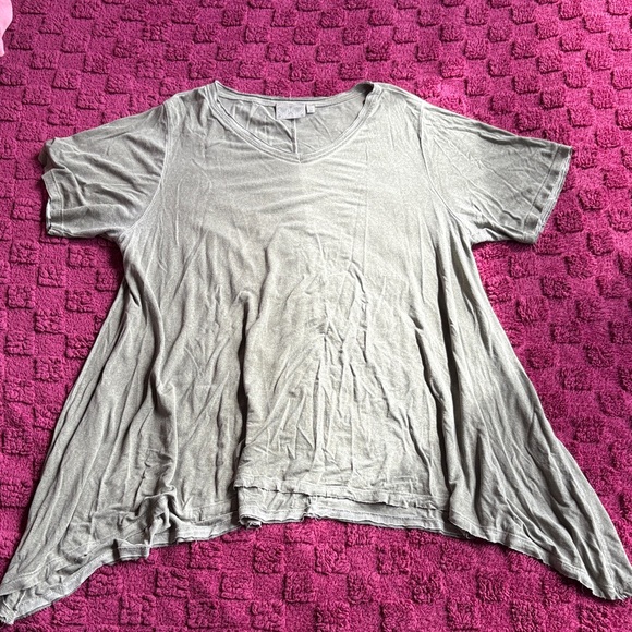 Women’s Dantelle Green Flowy Tee Size 2X - Picture 1 of 7
